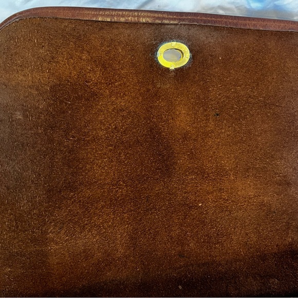 Vintage COACH NYC Classic Pouch Leather Shoulder Bag - No. 147-5201 - Picture 12 of 13